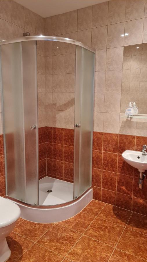 Hotel Pod Kamiennikiem Trzemesnia Esterno foto