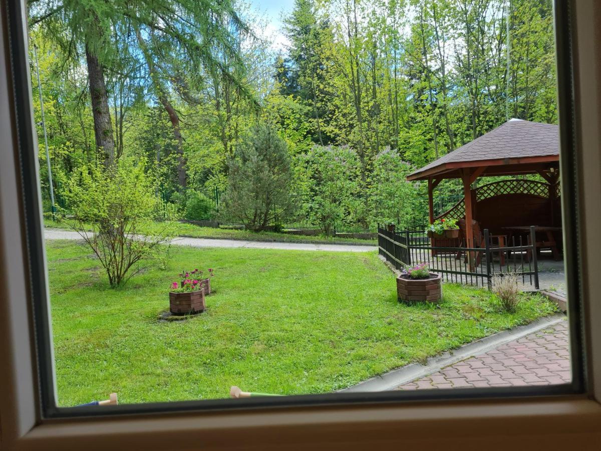 Hotel Pod Kamiennikiem Trzemesnia Esterno foto