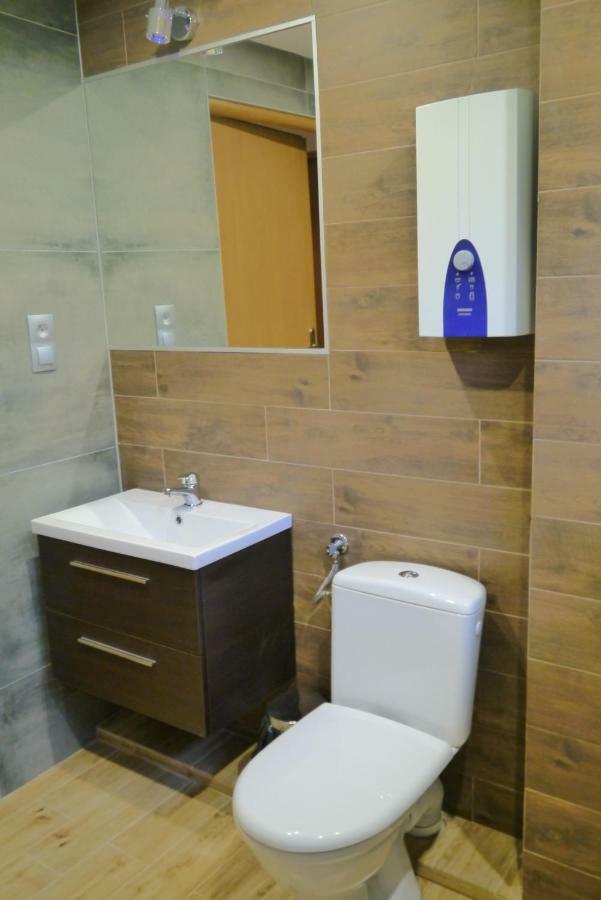 Hotel Pod Kamiennikiem Trzemesnia Esterno foto