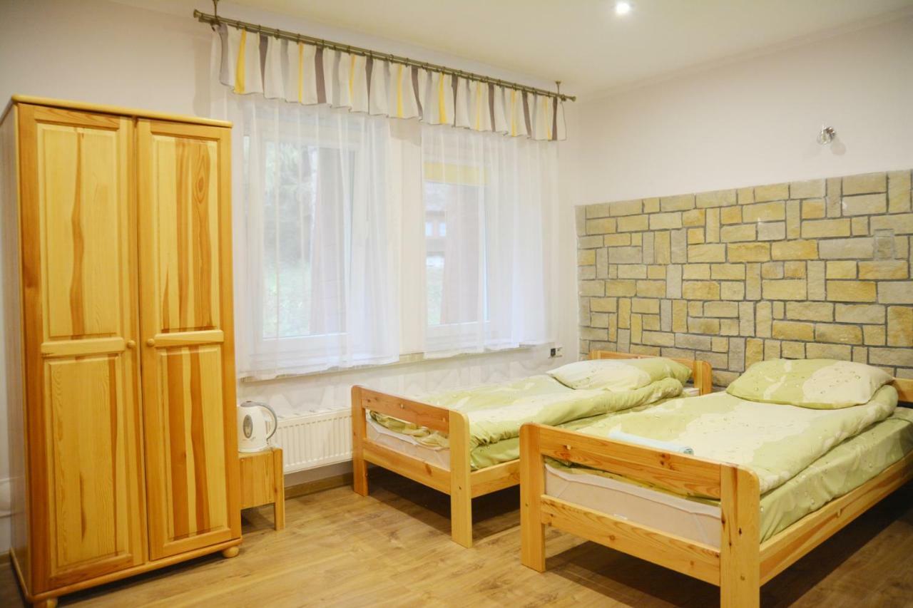 Hotel Pod Kamiennikiem Trzemesnia Esterno foto